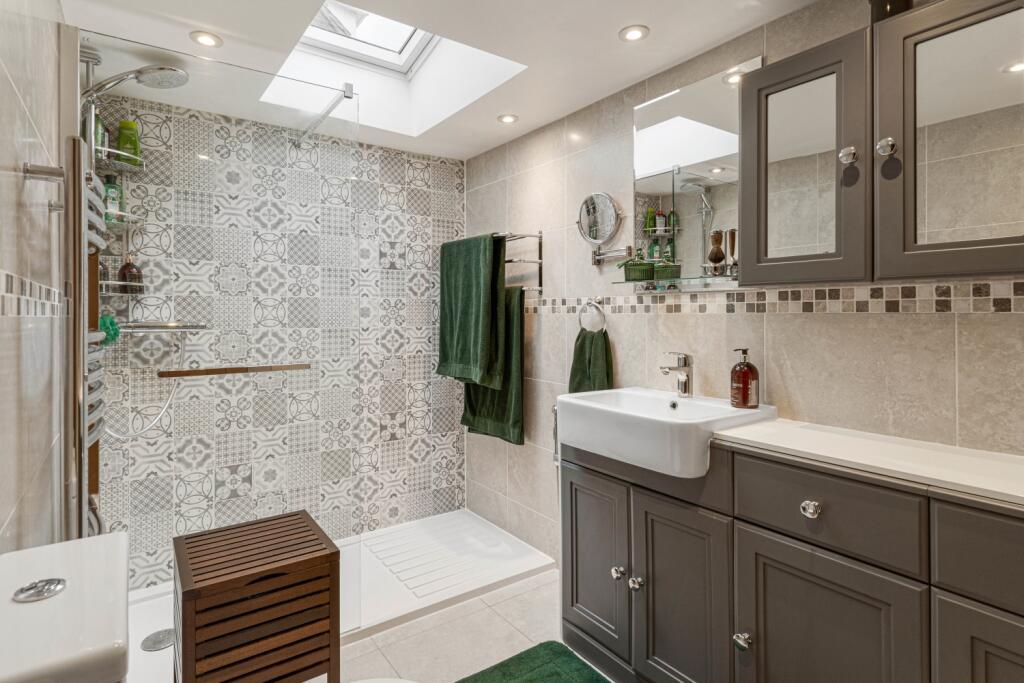 Additional image 28 of Digswell Park Road, Welwyn Garden City, Hertfordshire, AL8