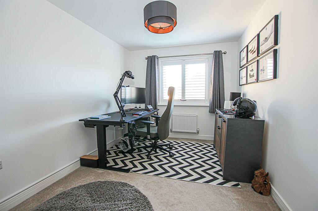 Additional image 18 of King James Close, Fordham