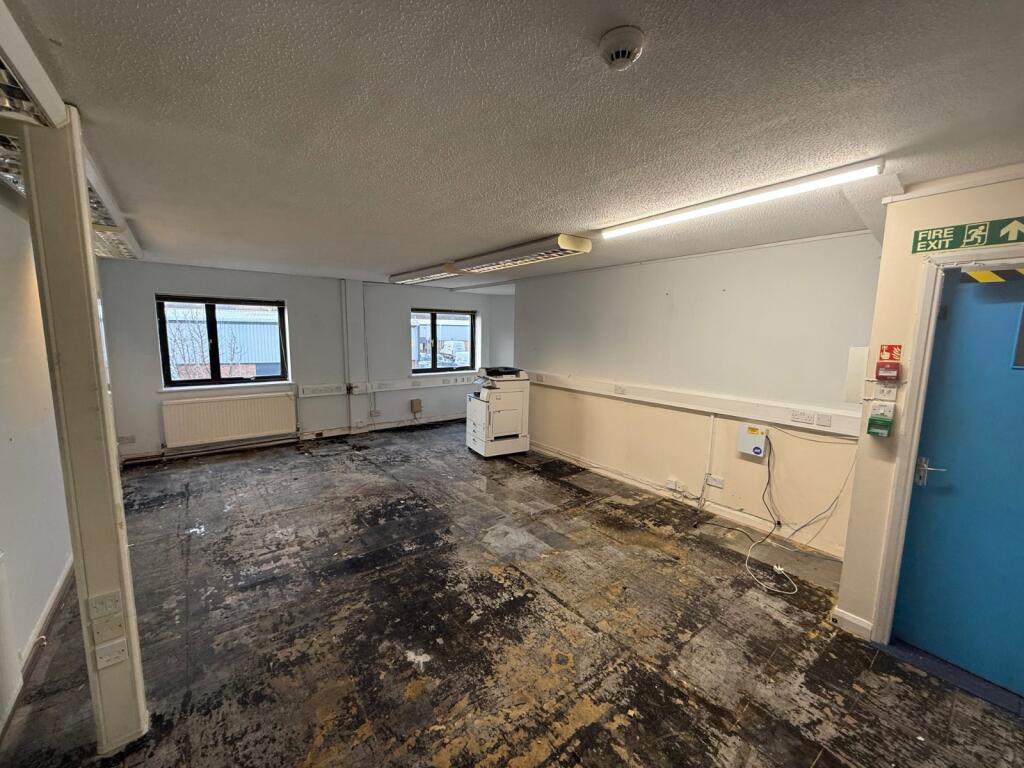 Additional image 10 of T4 Dominion Way, Worthing, West Sussex, BN14