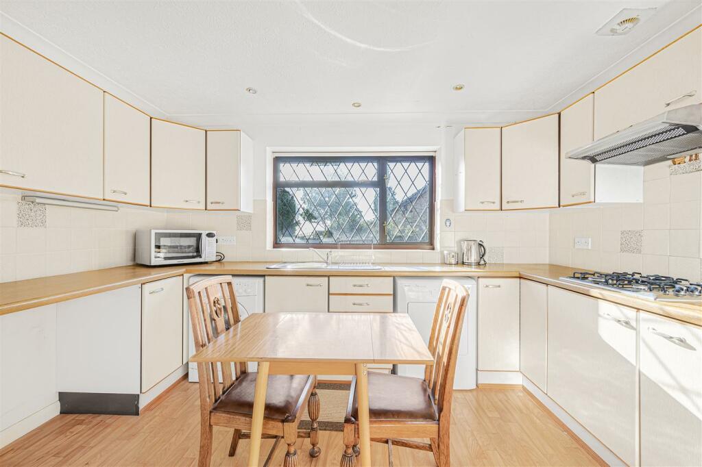 Additional image 3 of Oval Close, Peacehaven