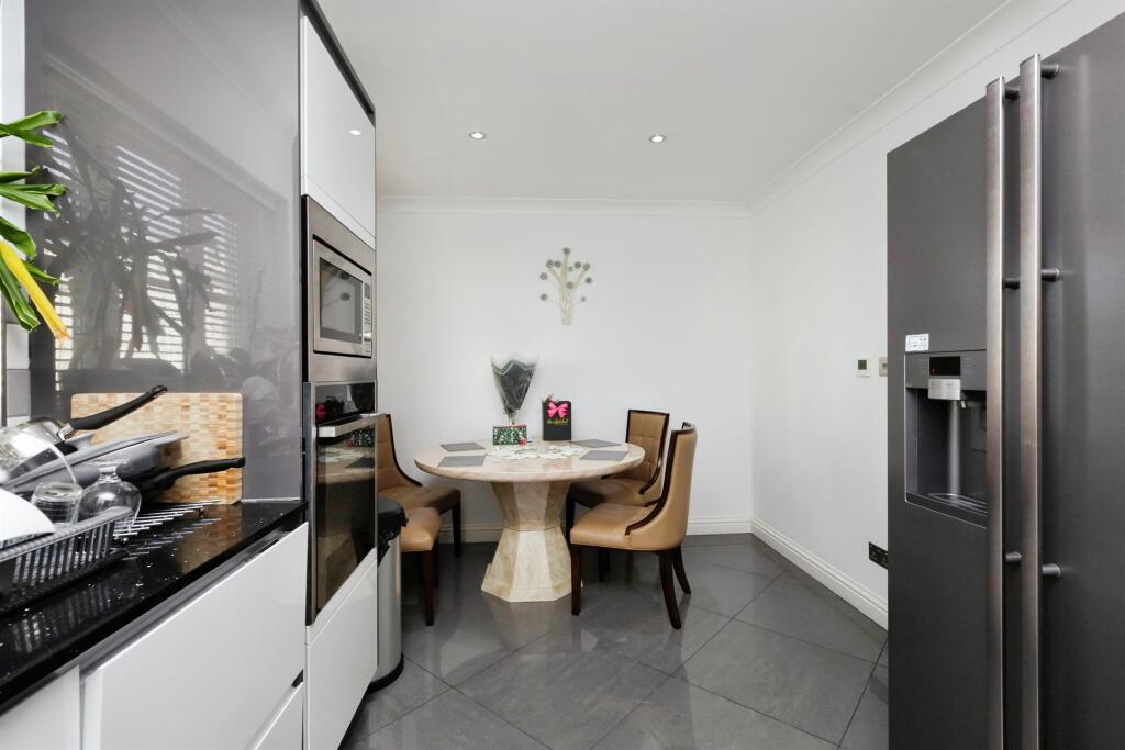 Additional image 5 of Avenue Place, Eastbourne