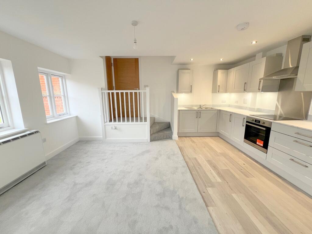 Additional image 2 of Milton Green, Christchurch Road, New Milton, Hampshire. BH25 6QG