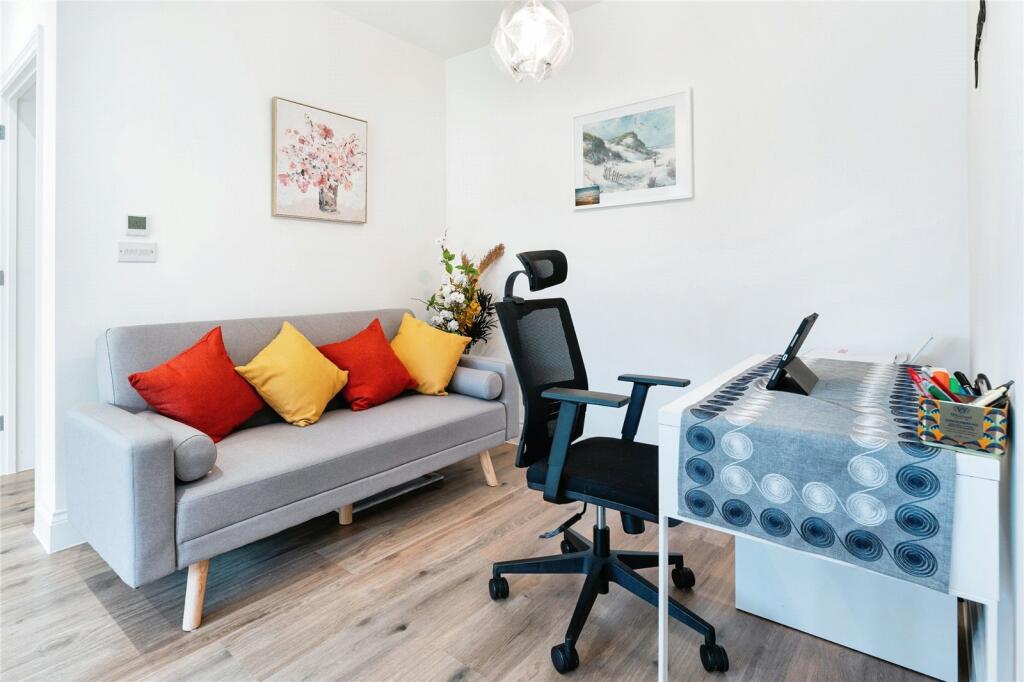 Additional image 5 of Walnut Drive, ELY, Cambridgeshire, CB6