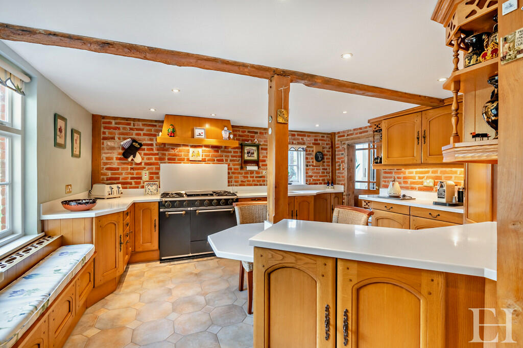 Additional image 9 of Sturmer