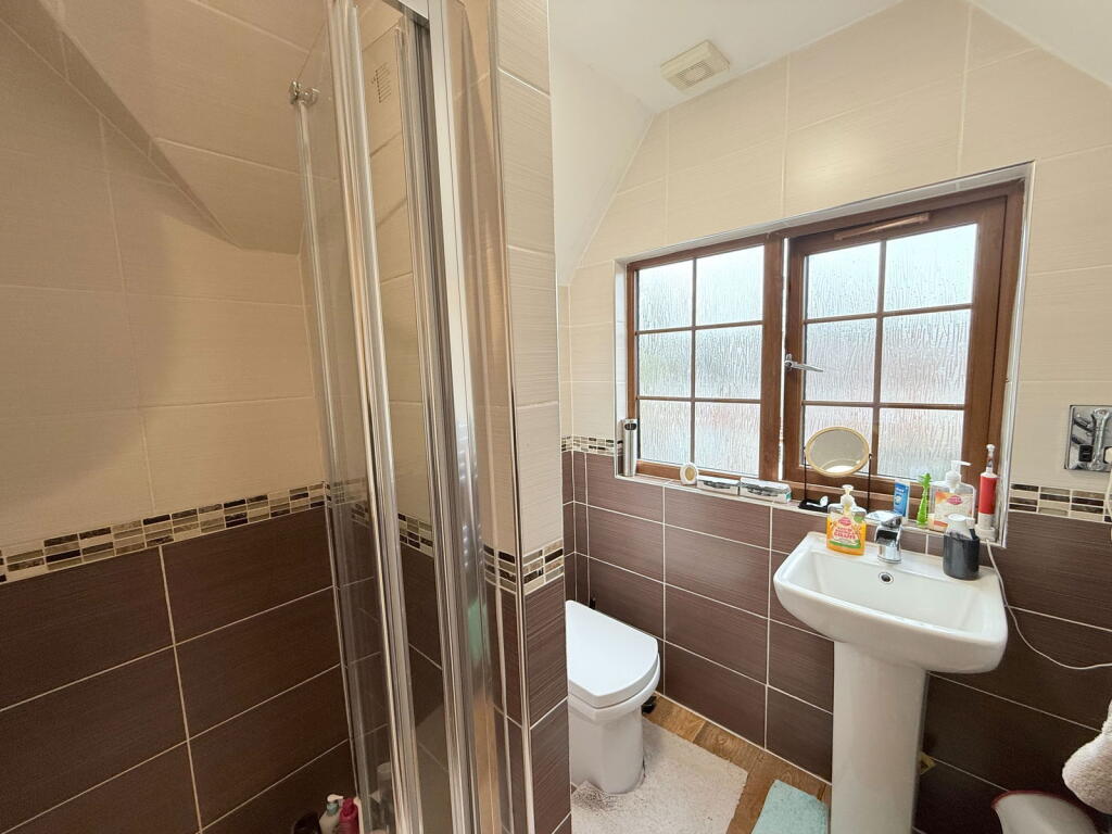 Additional image 28 of Sandy Hill Rise, Shirley