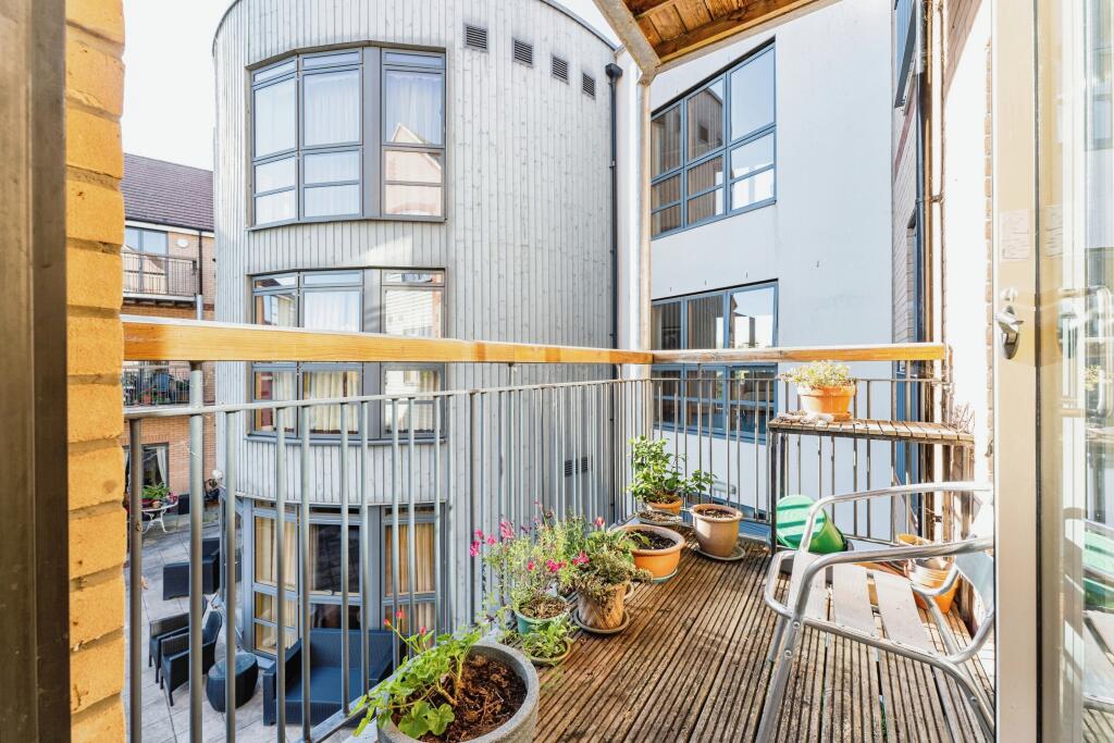 Additional image 4 of Wellbrook Way, Girton, Cambridge, Cambridgeshire, CB3