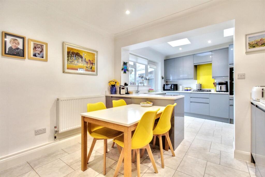 Additional image 8 of Alinora Crescent, Goring-By-Sea, Worthing