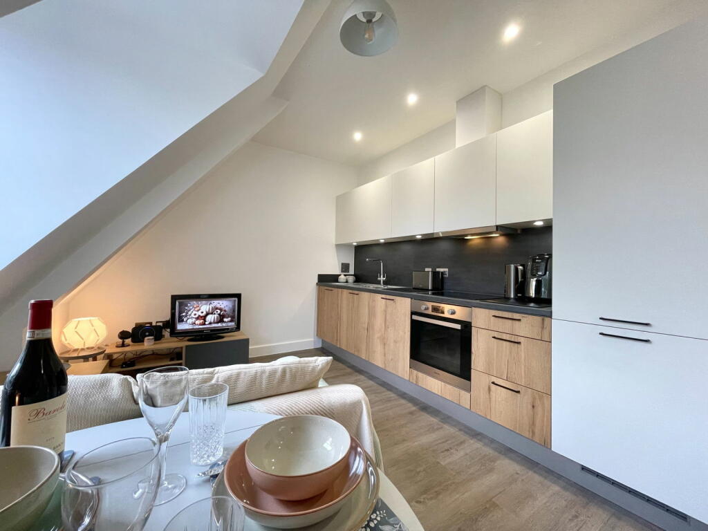 Additional image 5 of Royal House, Princes Gate, Homer Road, Solihull