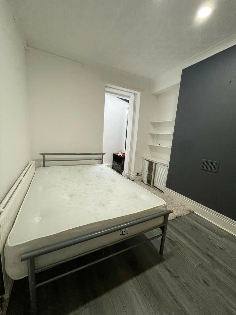 Additional image 16 of LLANTRISANT STREET