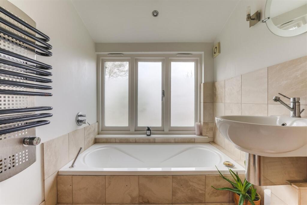 Additional image 10 of Walden Road, Hadstock, Cambridge