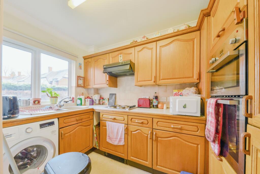 Additional image 5 of Batchwood View, St. Albans, AL3