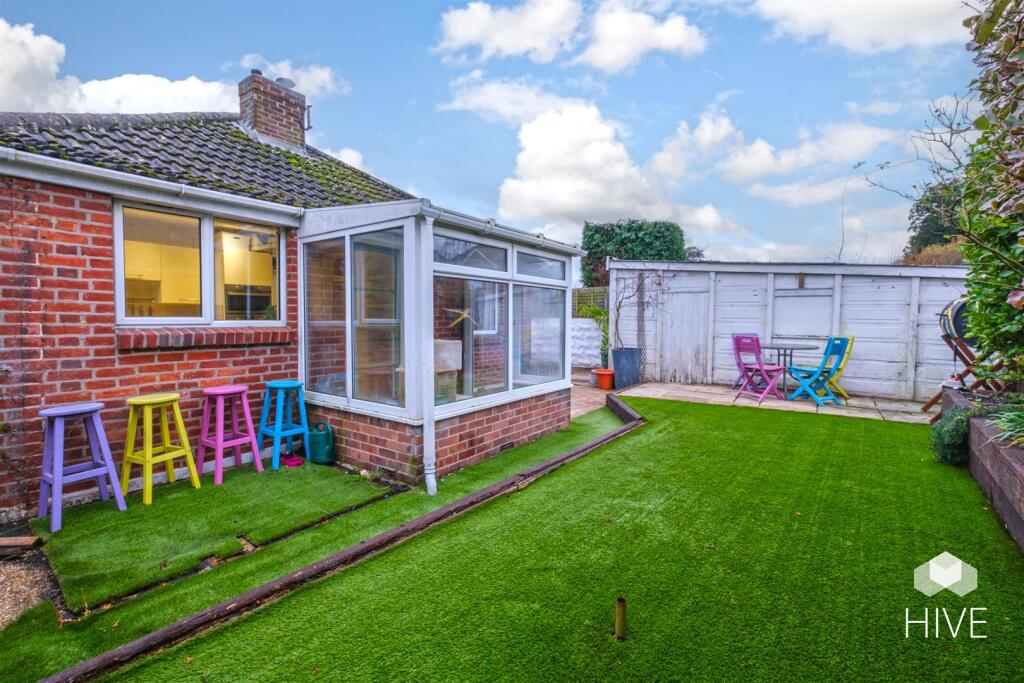 Additional image 17 of Woodlands Crescent, Poole