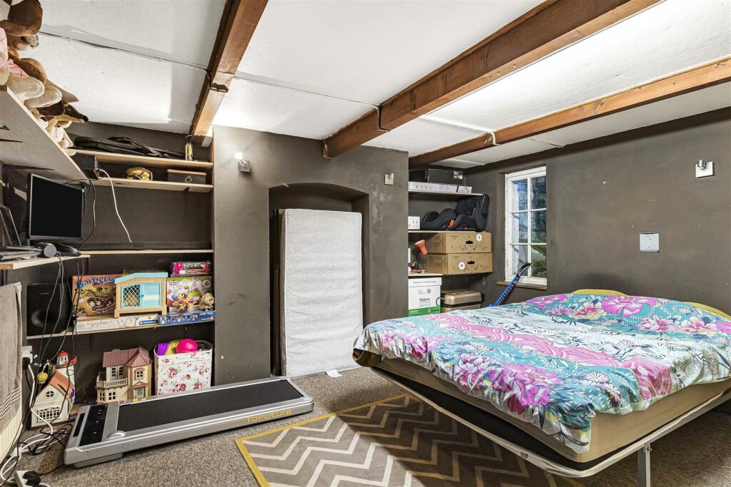 Additional image 7 of High Street, Newmarket