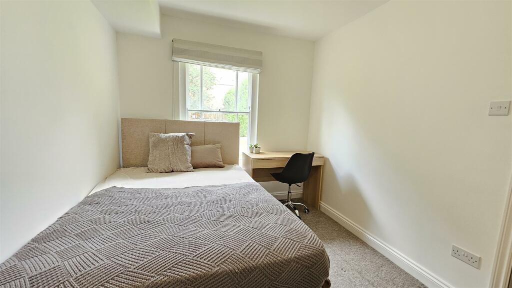 Additional image 8 of Room 2, 38 Pakenham Close, Cambridge