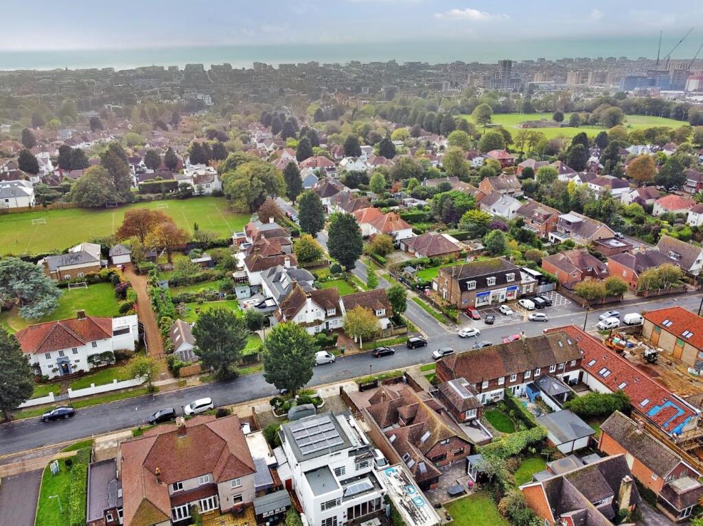 Additional image 12 of The Droveway, Hove