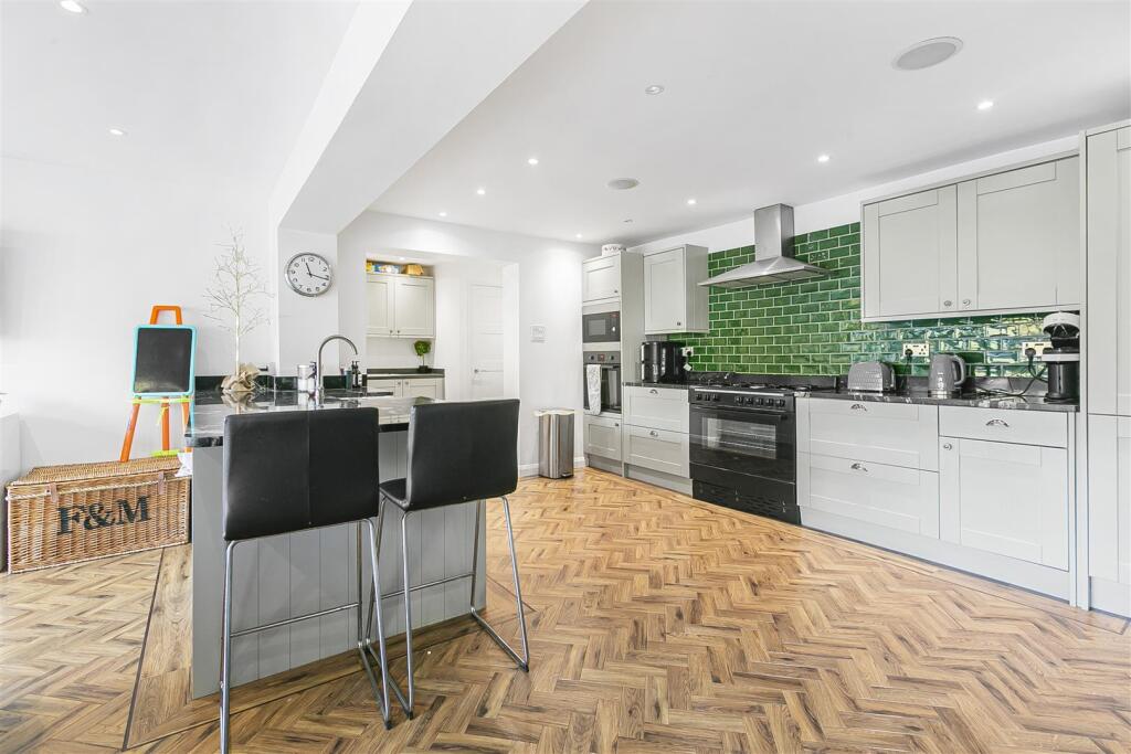 Additional image 4 of Glebe Cottages, Essendon