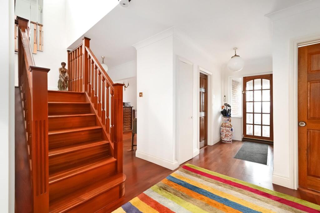 Additional image 23 of The Droveway, Hove