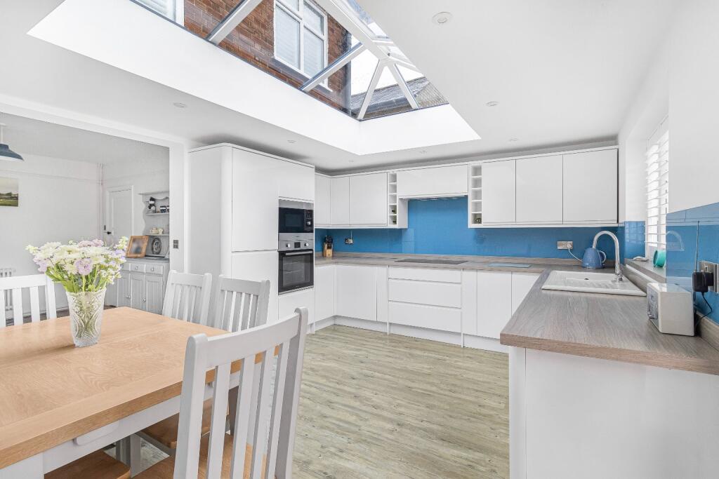 Additional image 6 of High Street, Rampton