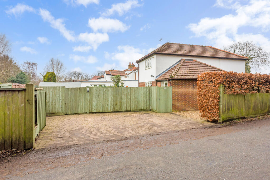 Additional image 21 of Kimpton Road, Wheathampstead, AL4