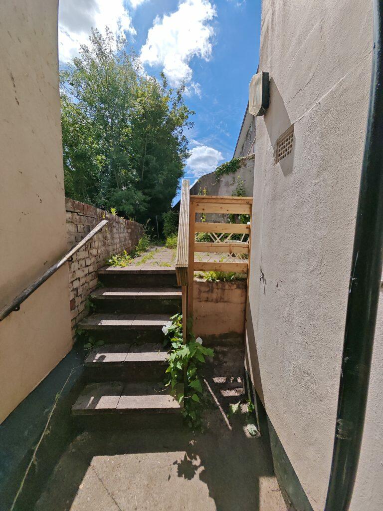 Additional image 4 of Constitution Hill – Ref 008