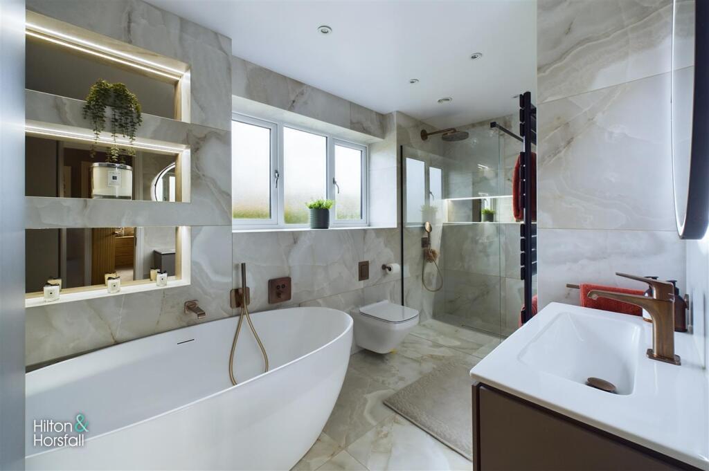 Additional image 30 of Clover Crescent, Burnley