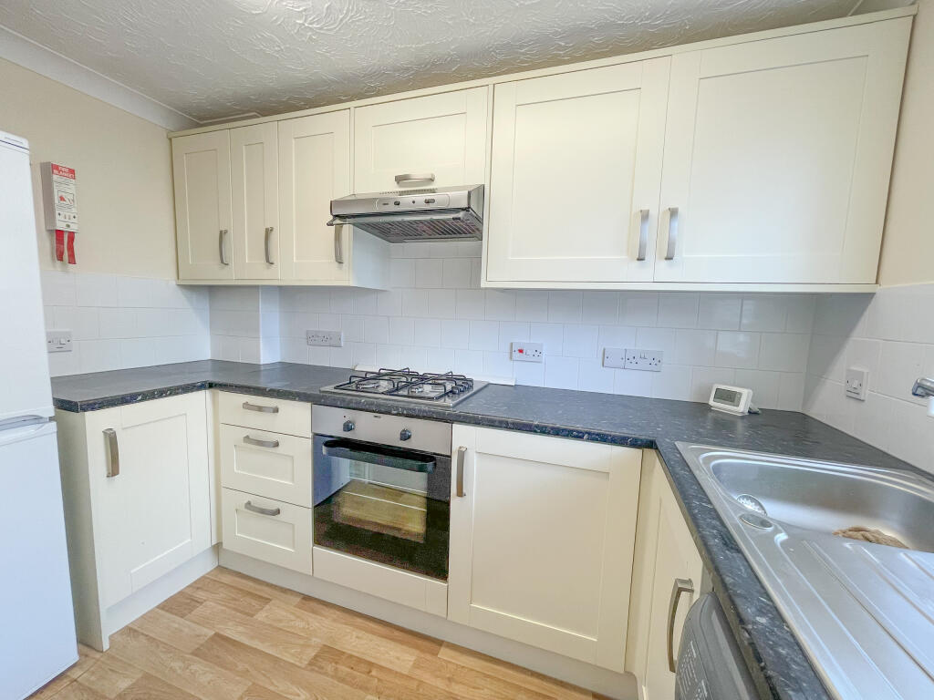 Additional image 3 of 14 Walton Close, Fordham