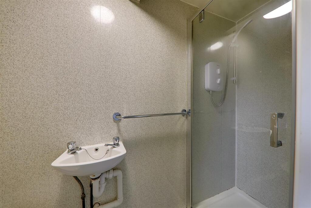 Additional image 20 of Hawthorn Road, Broadwater, Worthing