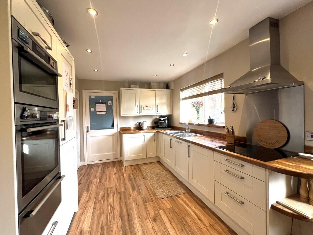 Additional image 7 of Steward Close, Stuntney