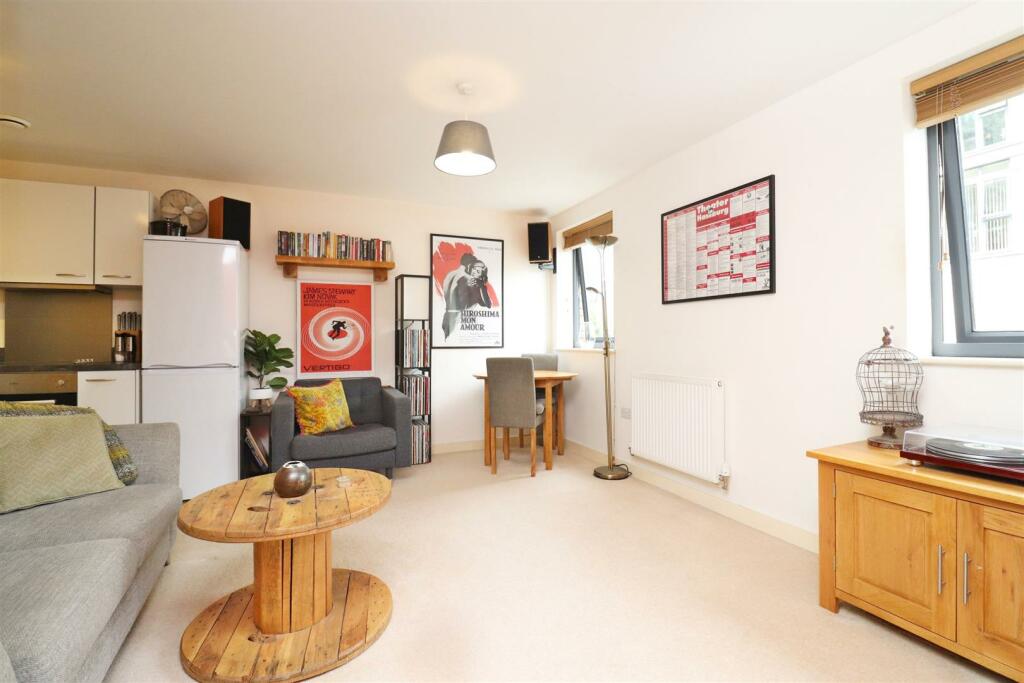 Additional image 8 of Hatfield Road, St. Albans