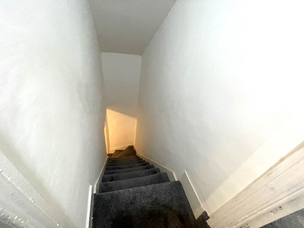 Additional image 10 of Eva Road, B18