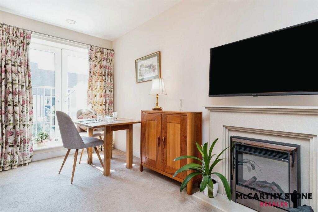 Additional image 7 of Roslyn Court, Lisle Lane, Ely, Cambridgeshire, CB7 4FA