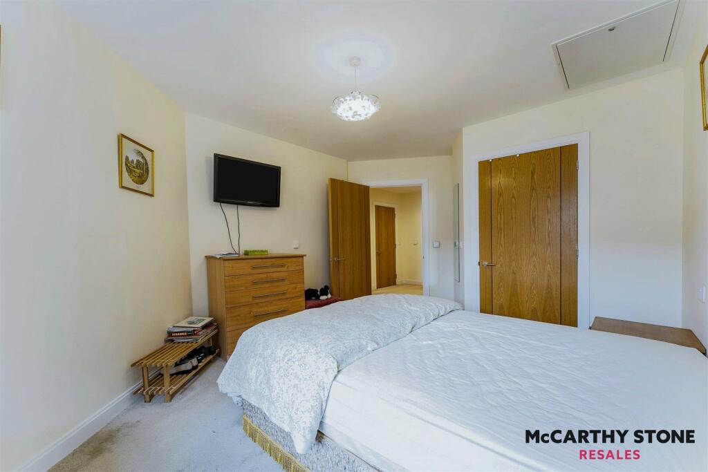 Additional image 10 of Roslyn Court, Lisle Lane, Ely, Cambridgeshire, CB7 4FA