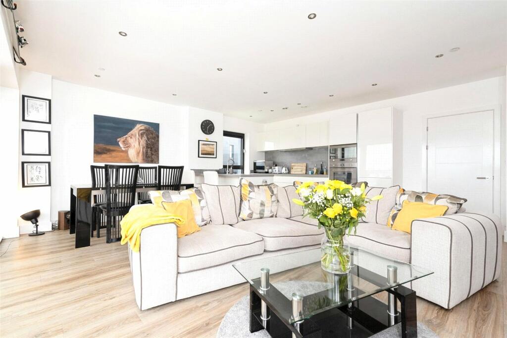 Additional image 7 of Bayscape, Watkiss Way, Cardiff Bay, CF11