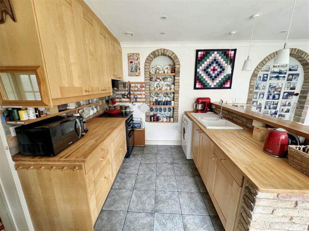 Additional image 17 of Station Road, Haddenham