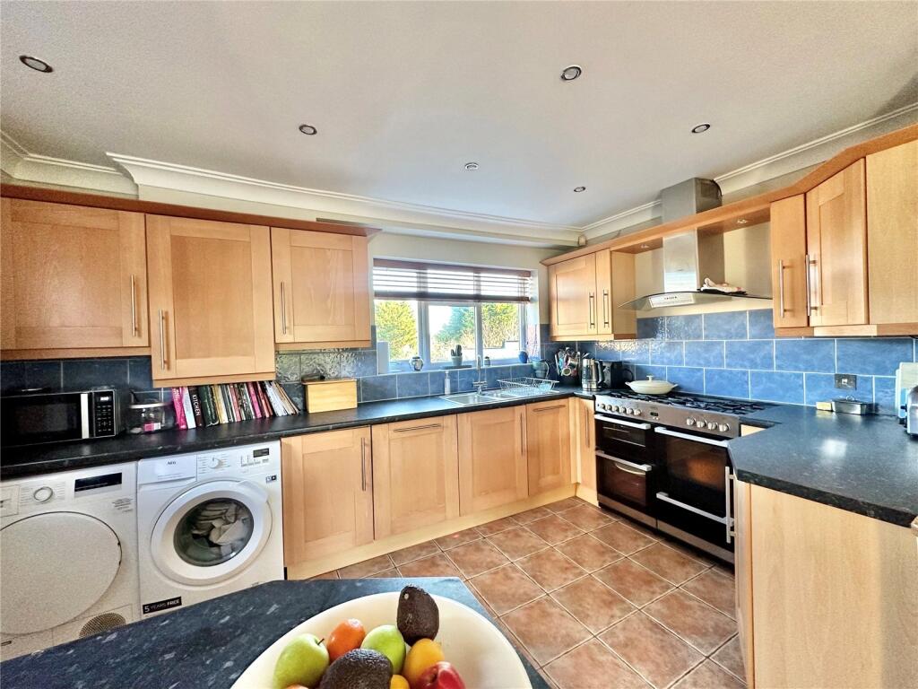 Additional image 17 of Manor Way, Eastbourne, East Sussex, BN20