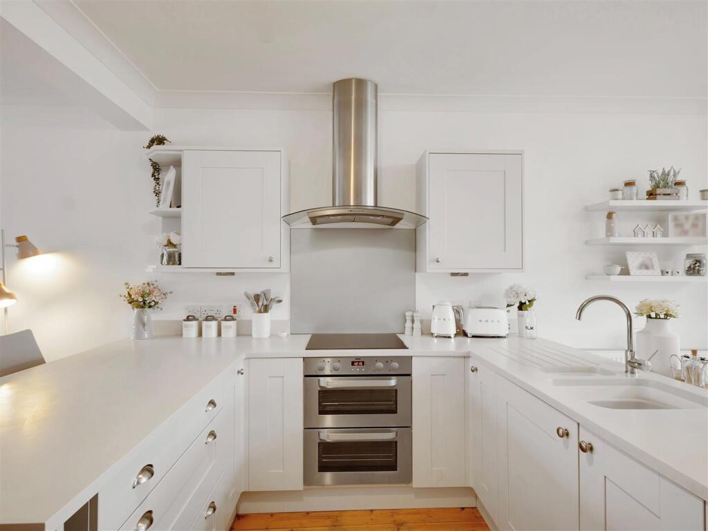 Additional image 10 of Iford Lane, Tuckton