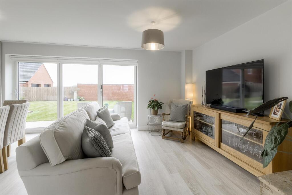 Additional image 7 of Wilson Close, Newton Regis, B79