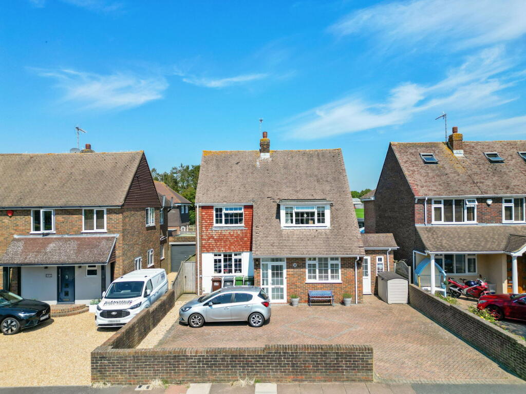 Additional image 38 of Stuart Avenue, Eastbourne, BN21 1UR