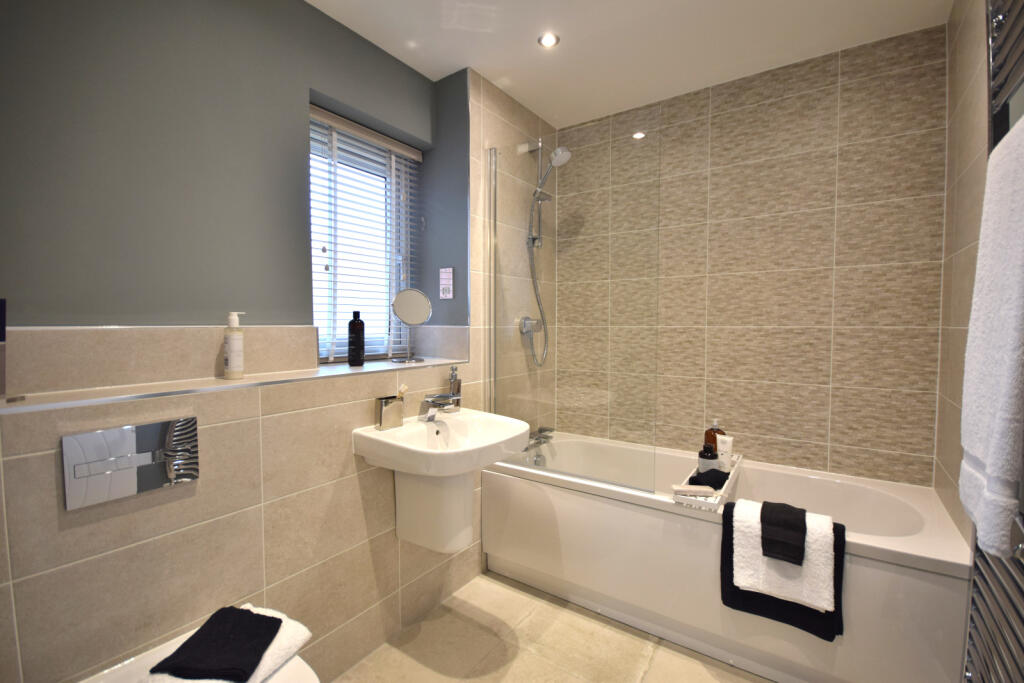 Additional image 9 of Poppy View, Thaxted Road, Saffron Walden, Essex, CB10