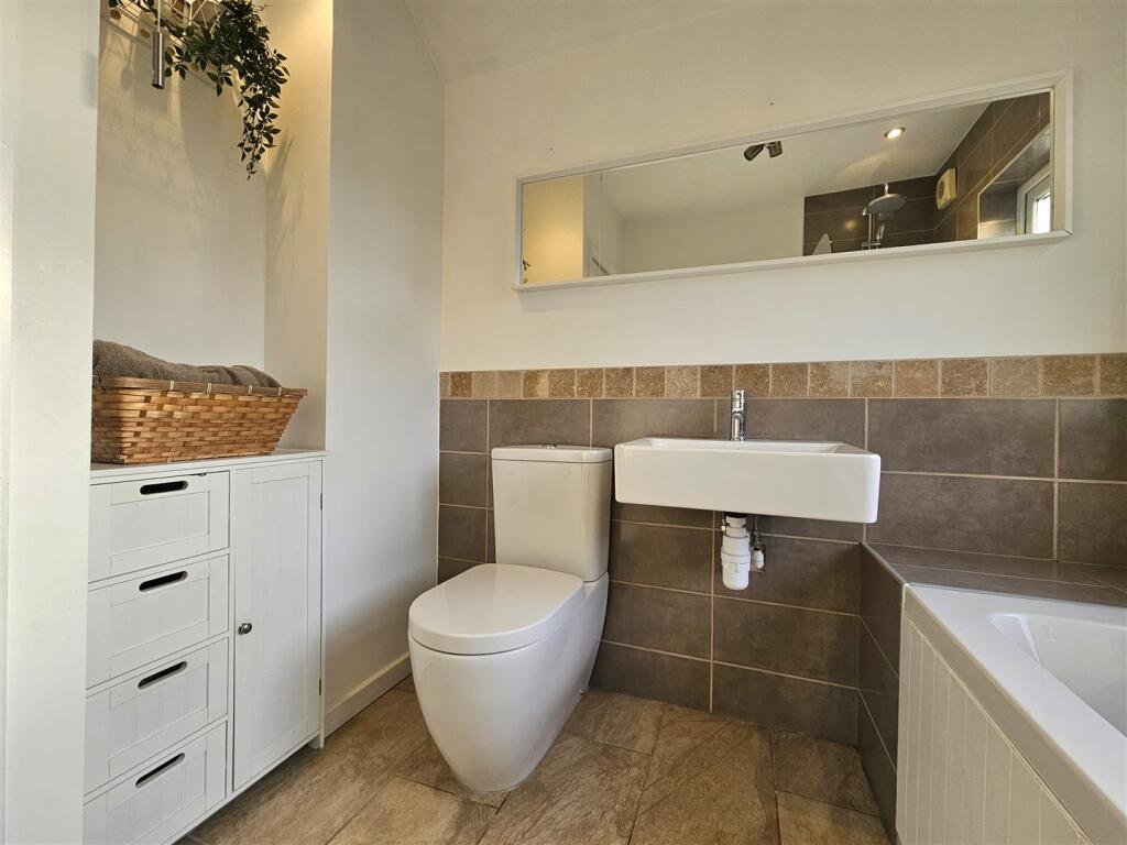 Additional image 10 of Hatchford Brook Road, Solihull