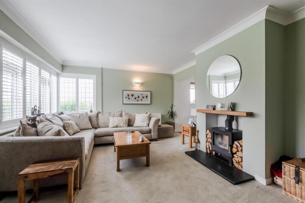 Additional image 2 of Worlds End Lane, Green Street Green