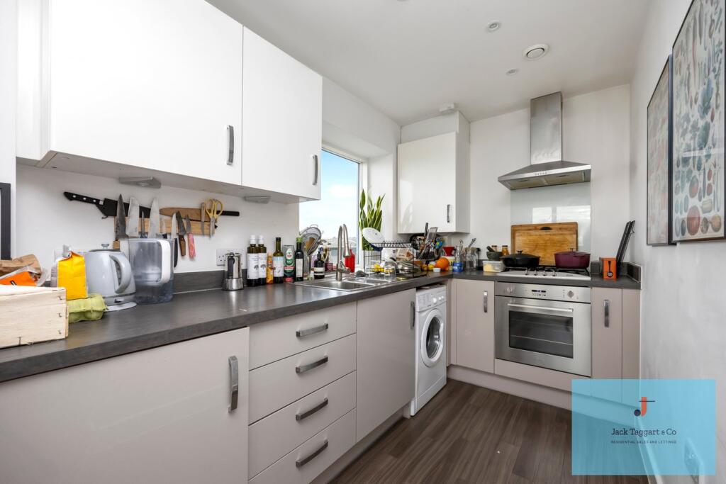 Additional image 6 of Hove Park Gardens, Hove, BN3