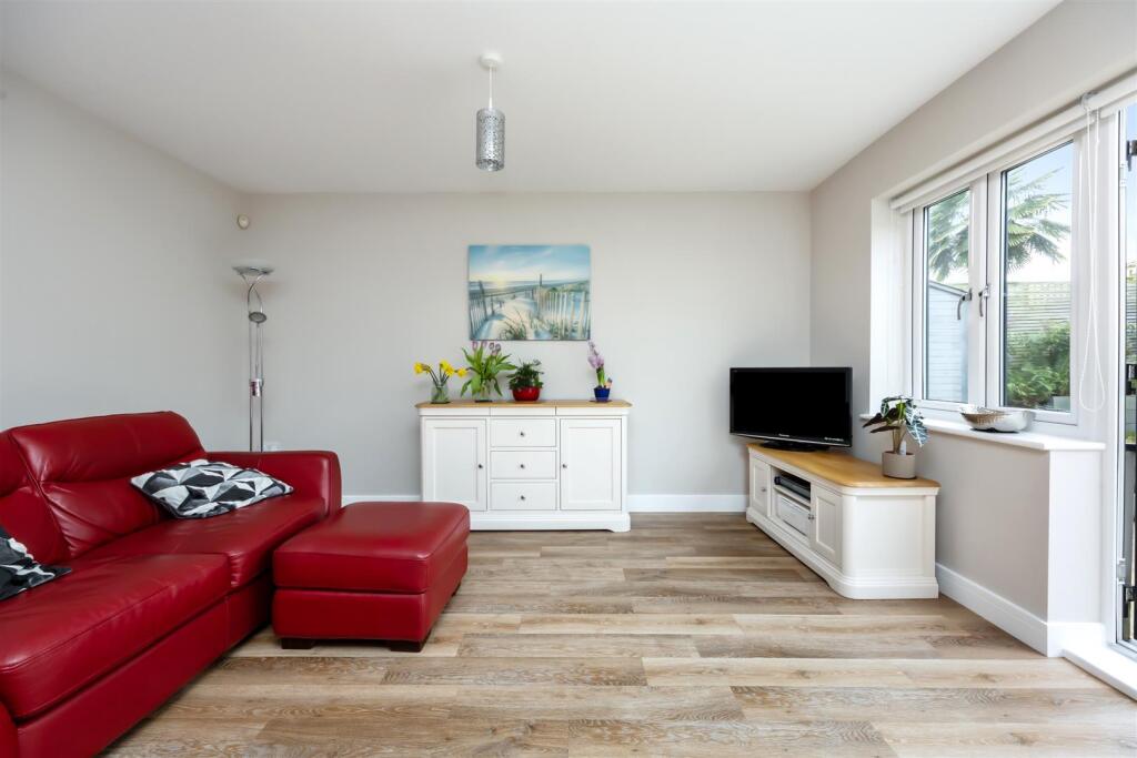 Additional image 7 of Mile Oak Road, Portslade, Brighton