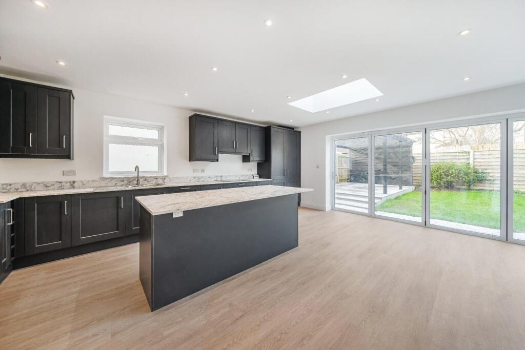 Additional image 2 of Hillview Road, Chislehurst