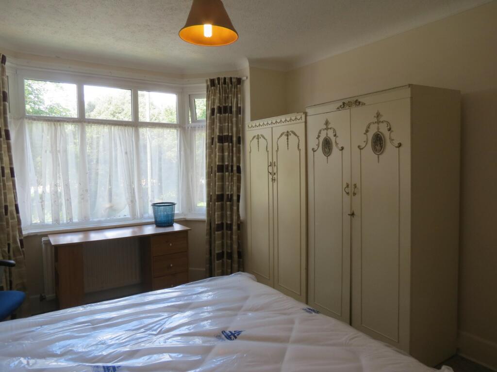 Additional image 5 of 4 bedroom Detached House in Redhill