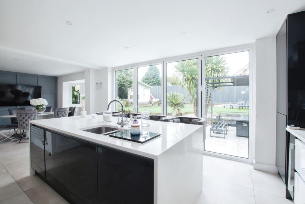 Additional image 11 of Elmgate Drive, Bournemouth, BH7