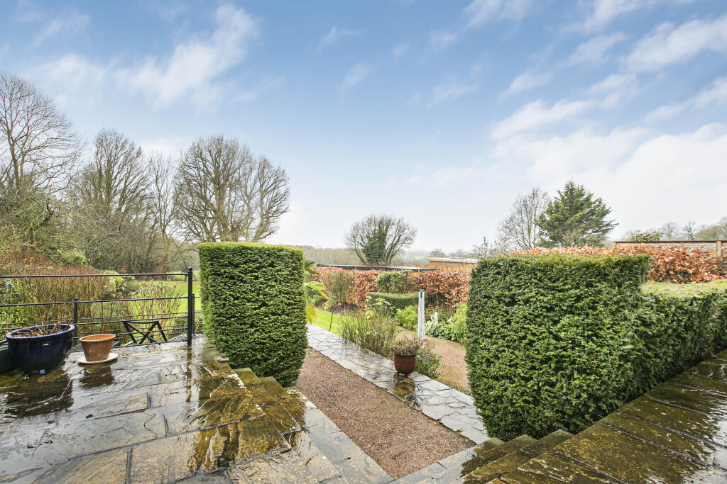 Additional image 21 of The Grove, Brookmans Park, AL9 7RN