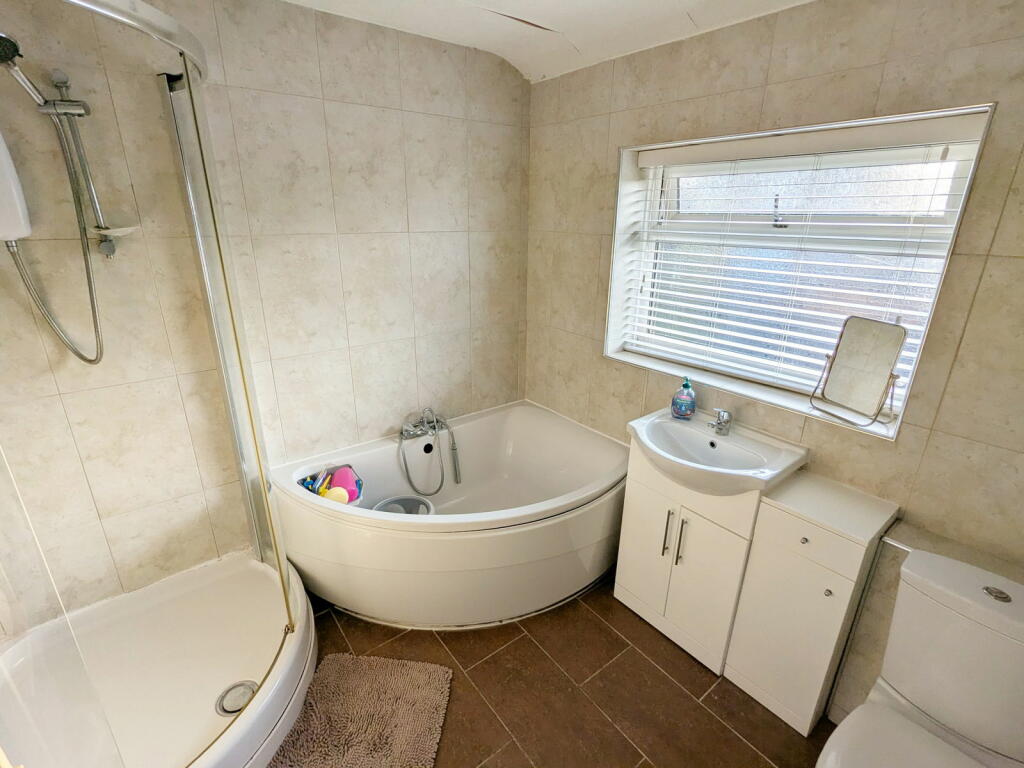 Additional image 16 of Kingfield Road, Shirley