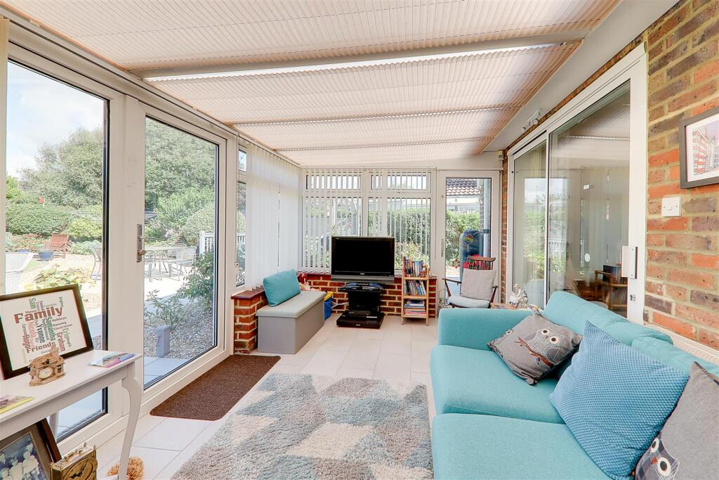 Additional image 18 of Alinora Crescent, Goring-By-Sea, Worthing