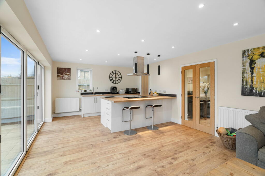 Additional image 10 of King Street, Rampton